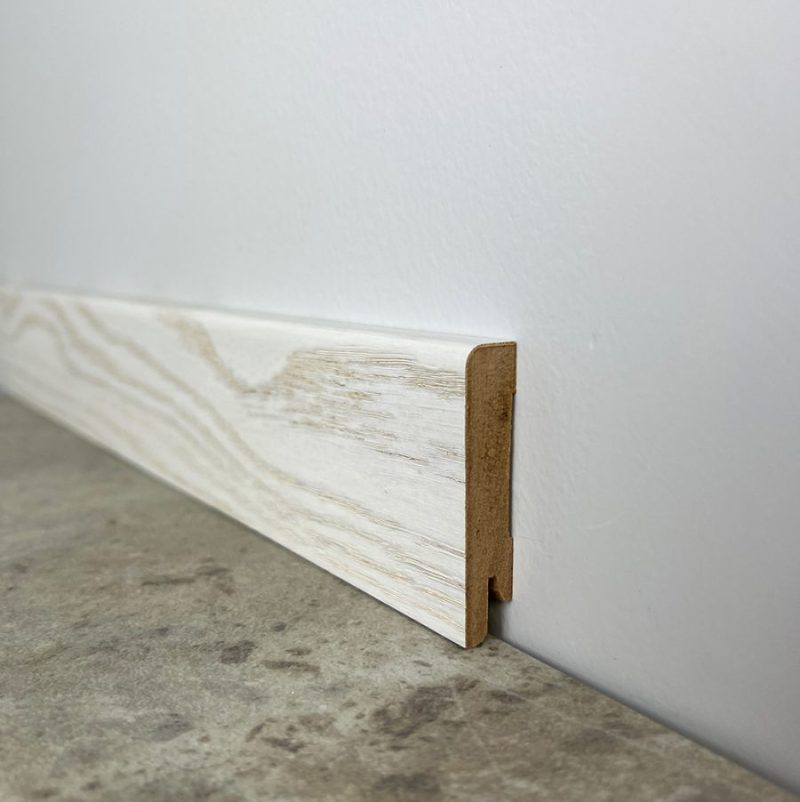 MDF-D6002@1 (1) Плінтус MDF шпонований Дуб зимовий MDF-D6002