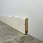 Плінтус MDF шпонований Дуб крижаний MDF-D6003
