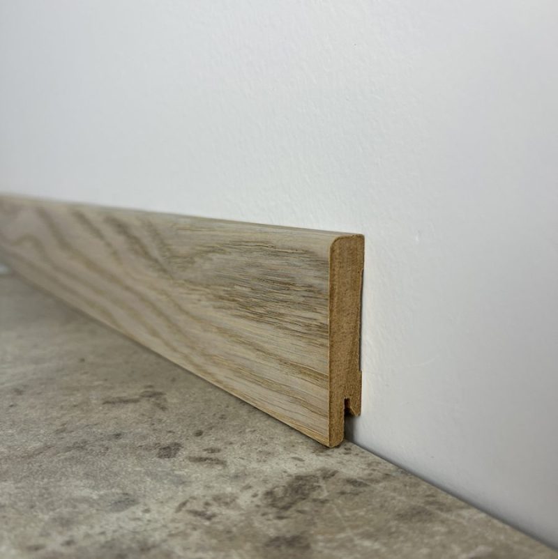 MDF-D6004@1 Плінтус MDF шпонований Дуб срібний MDF-D6004